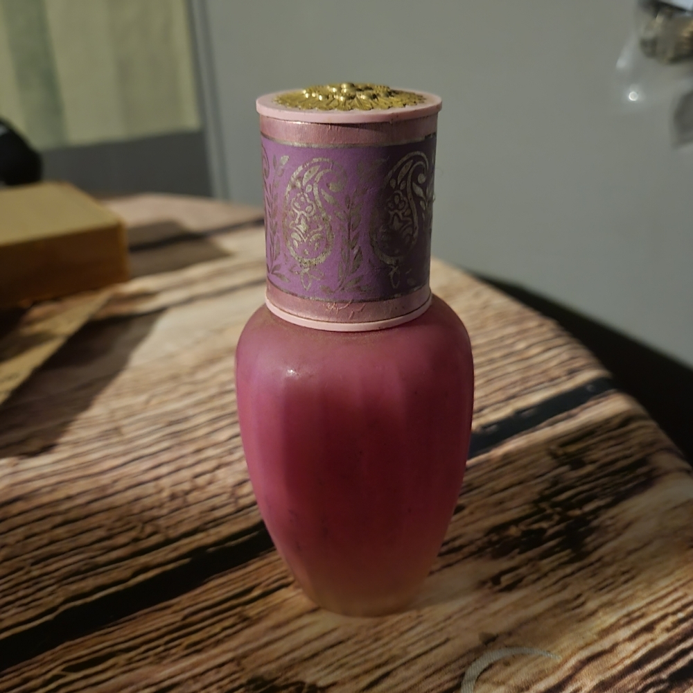 !*AVON Elusive Colonge Mist. Bottle empty. Used condition